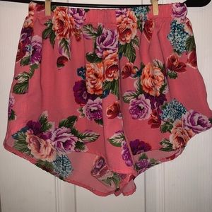 FLORAL SHORTS